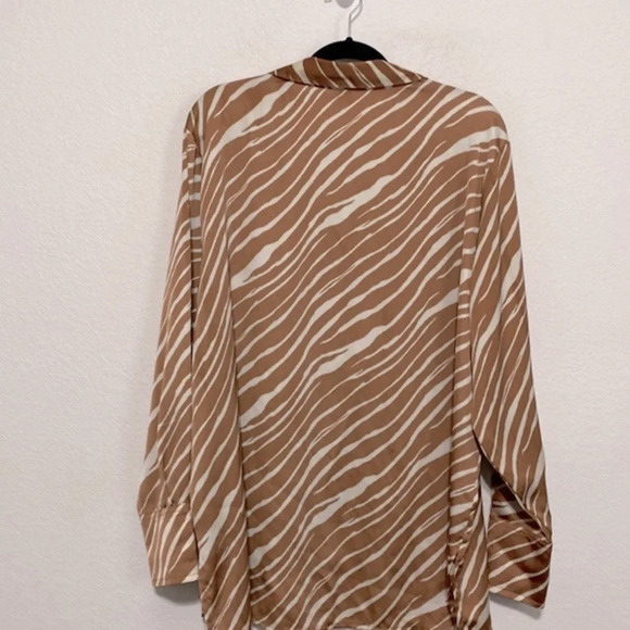 A New Day Zebra Satin Button Down Shirt Oversized Relaxed Women Size XL - Picture 7 of 8